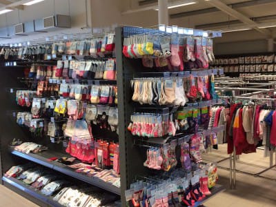 BUTIKKNETTVERK "TOPP" - VALMIERA, RIGA STREET 64 - Levering og montering av handelsutstyr. 23
